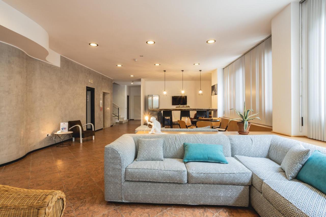 B&B Moresco Cattolica Exterior photo