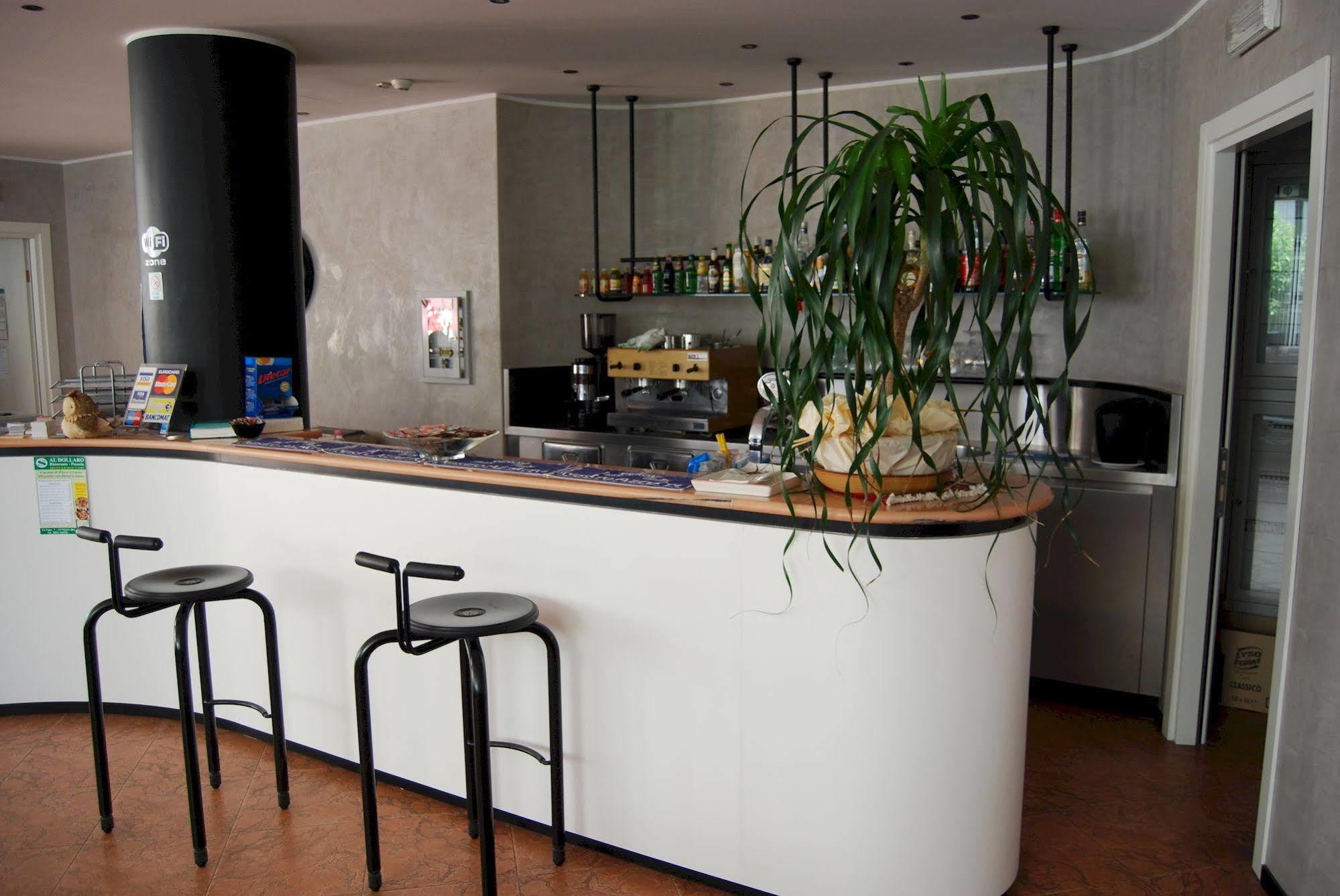 B&B Moresco Cattolica Exterior photo